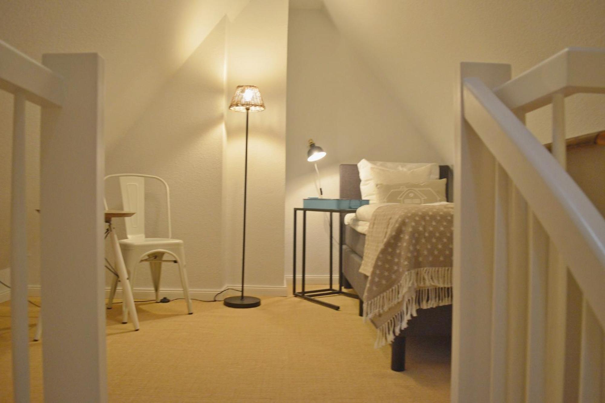 Morderne 3-Zimmerwohnung In Einer Hausscheibe Unter Reet 韦斯特兰 外观 照片